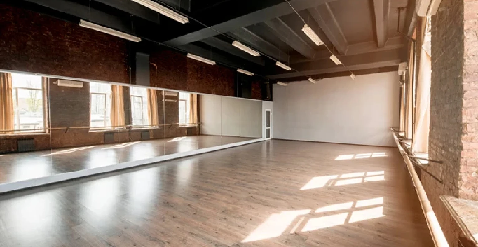 flooring for table tennis room