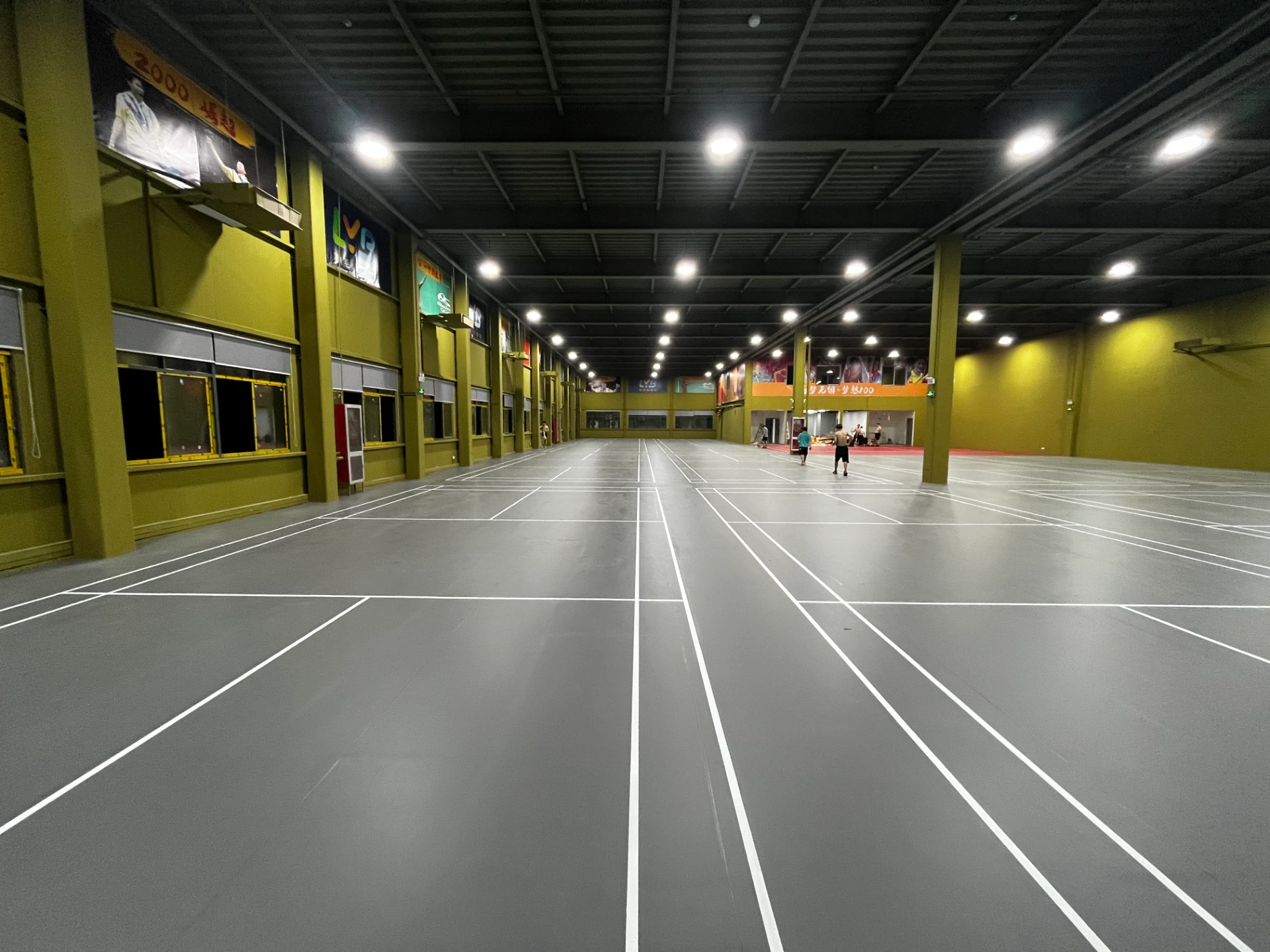 Premium Dance Studio Flooring for Sale   Durable & Shock-Absorbent